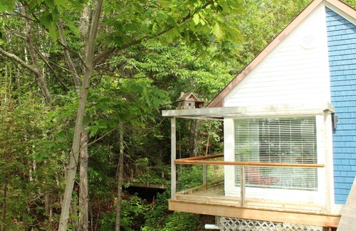 Queensbury House | Stunning 4-season, private lakeside getaway near Mactaquac Provincial Park.