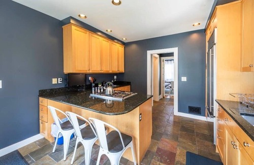 Birmingham House | Stunning 4BR Home - Walk to Downtown Birmingham!