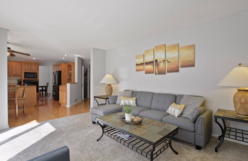 Maple Grove House | Stunning 5 BR, 2 King Bed, 2 Garage, 4 BTH Family Friendly Home with Hot Tub