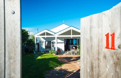 Wainui House | Stunning Absolute Beachfront Wainui House