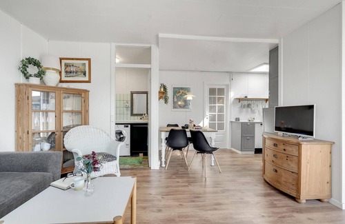 Haurvig Apartment | Stunning apartment in Hvide Sande