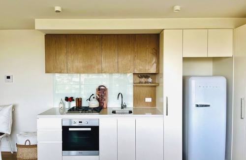 South Yarra Apartment | Stunning Views & Central South Yarra Location