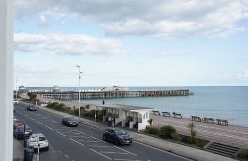 St Leonards-On-Sea Apartment | Stunning Beachfront Flat near St Leonard's & Hastings - Pet Friendly!