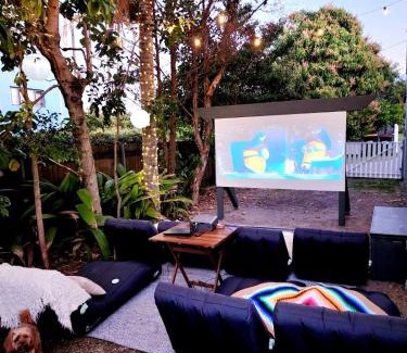 Dicky Beach House | Stunning Beach House & Glamping tent - Sunshine Coast