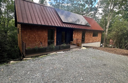 Brevard Cabin | Stunning brand new modern 2-bedroom cabin in beautiful Brevard with AC, WiFi
