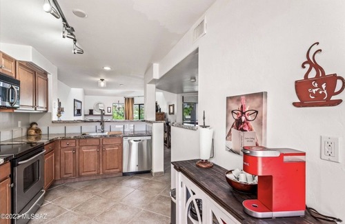 Tucson Condo | Stunning Catalina Mountain Views.