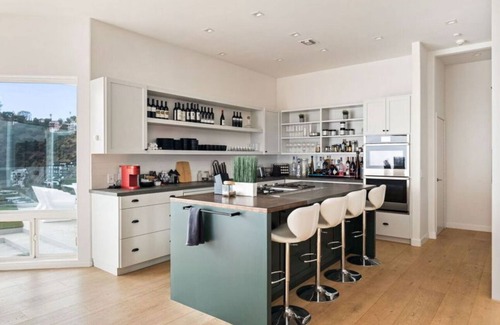 Nichols Canyon House | Stunning Contemporary 4-bedroom home overlooking Los Angeles & Sunset Strip