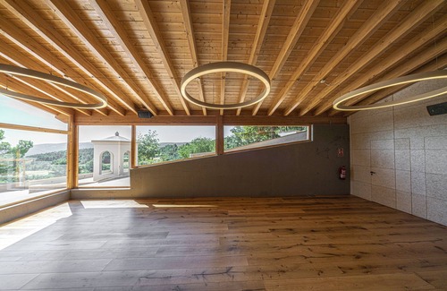 Mediona House | Stunning country house surrounded by vineyards facing Montserrat
