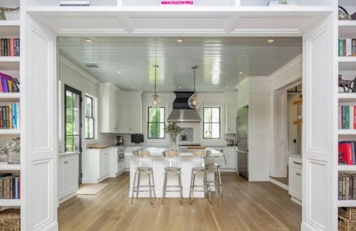 East Hampton North House | Stunning East Hampton house. Walk to town and bike to beach.