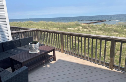 Cottage Line House | Stunning Furnished Beachfront Townhouse in Oceanview