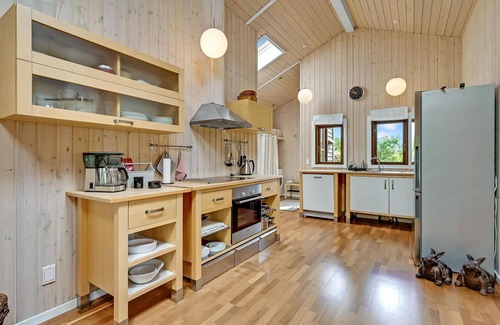 Krejbjerg House | Stunning home in Ejstrupholm with WiFi