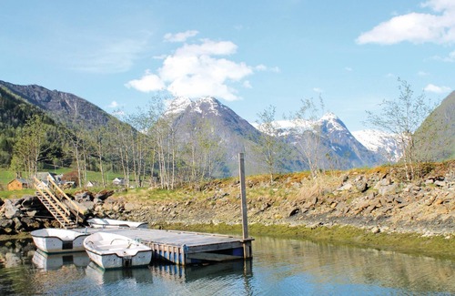 Fjaerland House | Stunning home in Fjærland