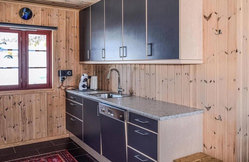 Kamben House | Stunning home in Gol with sauna