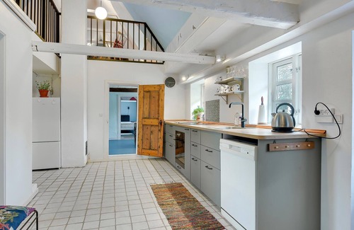Fynshav House | Stunning home in Haderslev with kitchen