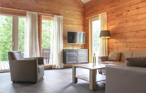 Heel House | Stunning Home In Heel With Lake View