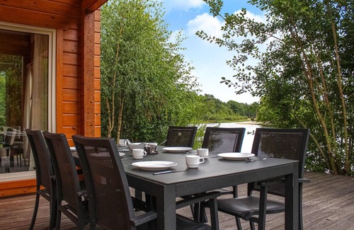 Heel House | Stunning home in HEEL with lake view