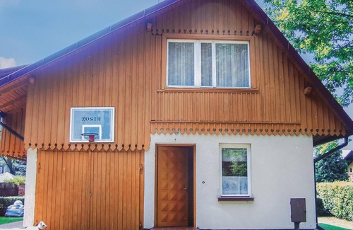 Rowy House | Stunning home in Rowy with kitchen