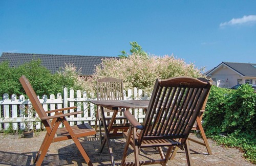 Grønninghoved Strand House | Stunning home in Sjølund with kitchen