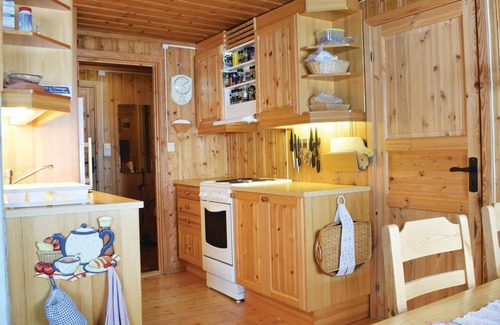 Sjusjoen House | Stunning home in Sjusjøen with kitchen