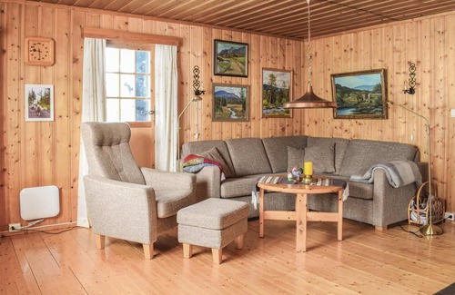 Sjusjoen House | Stunning home in Sjusjøen with kitchen