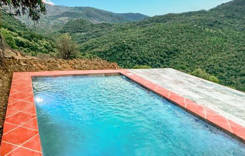 Ubrique House | Stunning Home In Ubrique With Kitchen