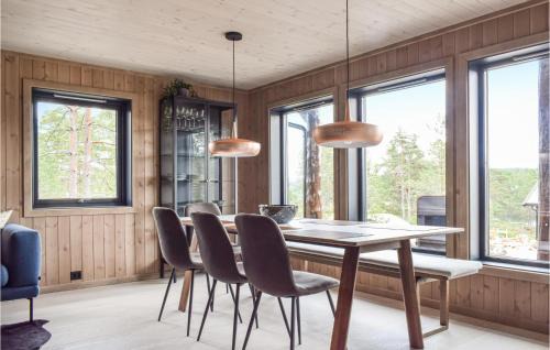 Birkenes House | Stunning Home In Vatnestrøm With Sauna