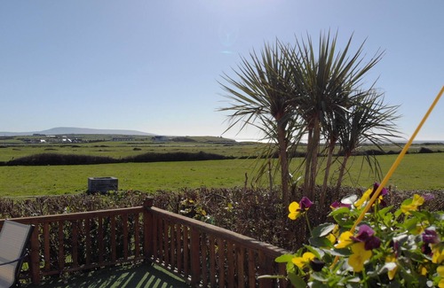 Ballinful House | Stunning home, near Lissadell. Amazing views of sea and mountains. New Listing.