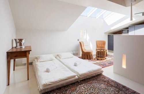 Ullanlinna Apartment | Stunning Huvilakatu Penthouse
