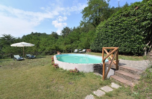 Coreglia Antelminelli House | Stunning private villa for 4 people with private pool, WIFI, TV, pets allowed and parking