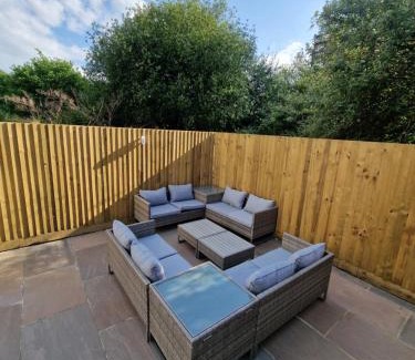 Aberdulais Villa | Stunning Modern Riverside Cottage