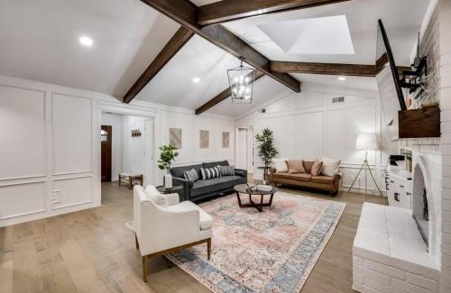 Plano House | Stunning Modern Rustic House - Pool Playroom Patio