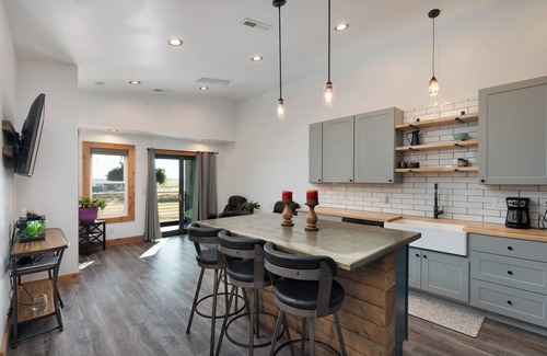 Belgrade Condo | Stunning Mountain View 3 Bedroom Barndominium in Belgrade, MT.