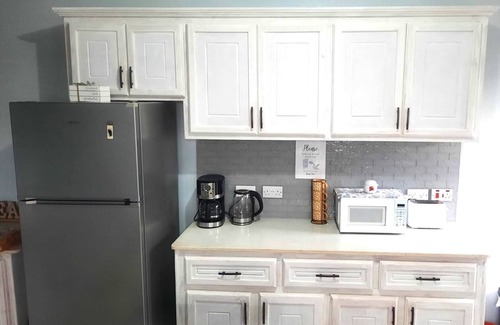Roseau House | Stunning Ocean View Retreat | 2-Bedroom Getaway | 15 Mins to Roseau & Adventure!