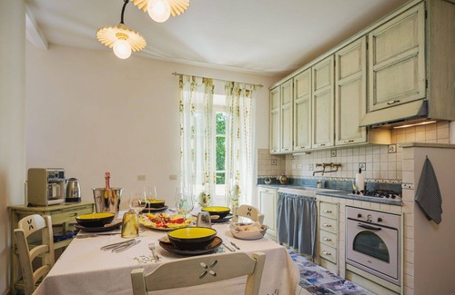 Stazzema House | Stunning private villa for 4 people with WIFI, TV, terrace, pets allowed and parking