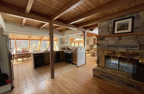 Manchester House | Stunning private Maine lakefront home with hot tub.