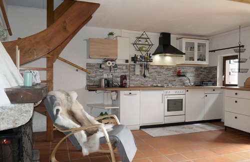 Acquarossa House | Stunning private villa for 4 people with WIFI, patio and parking