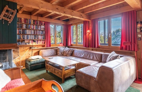 Champoussin House | Stunning private villa for 7 guests with WIFI, TV, terrace and parking