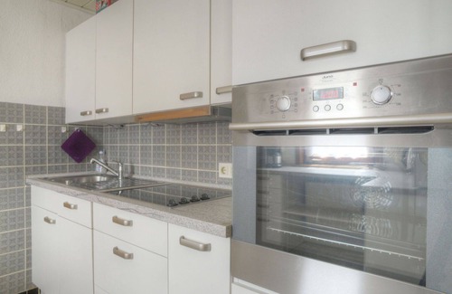 Ortsmitte House | Stunning private villa for 8 people with WIFI, TV, patio, pets allowed and parking