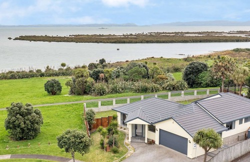 Manurewa House | Stunning Sea View Home Very near to AKL Airport