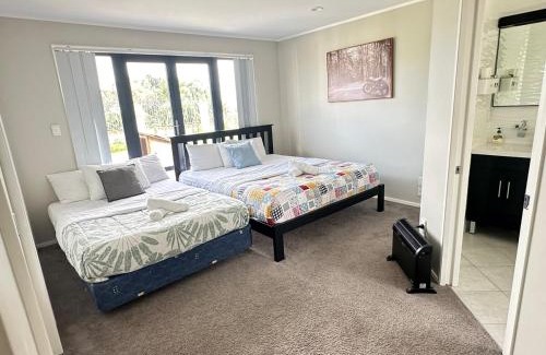 Manurewa House | Stunning Sea View Home Very near to AKL Airport