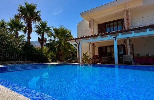 Scopello Villa | Stunning Seafront Villa in Scopello Pool & Jacuzzi