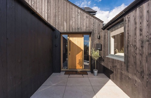Llanfaelog House | Stunning six-bedroom property for up to 14 guests