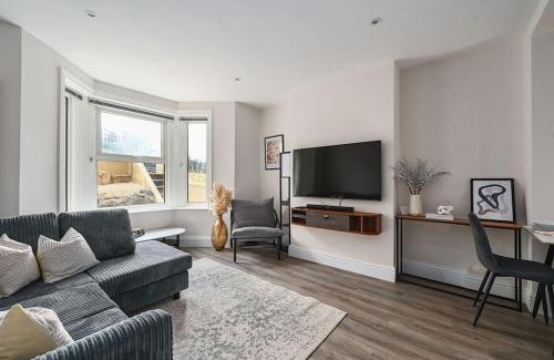 Hastings Apartment | Stunning spacious Duplex with garden 141a