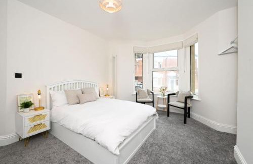 Hastings Apartment | Stunning spacious Duplex with garden 141a