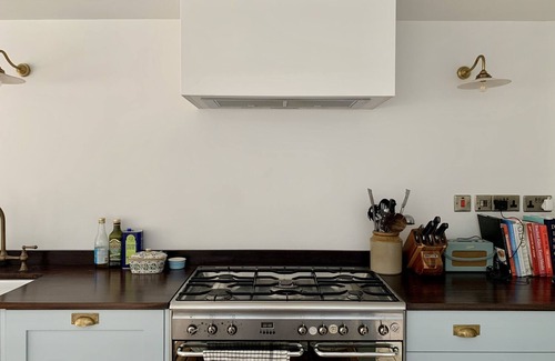 Kensal Green House | Stunning spacious house with garden