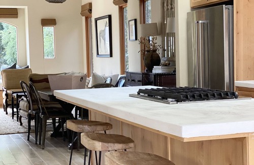 Petaluma House | Stunning Spanish style 2b/2b house downtown Petaluma