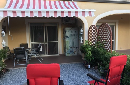 Pizzo Apartment | Stunning studio holiday apartment for 2/3 on resort, close to beach with 2 pools