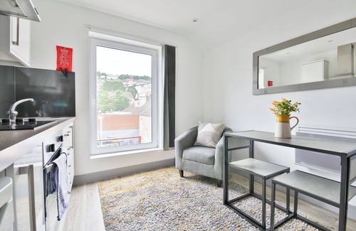 Skewen Apartment | Stunning Studio In Converted Building