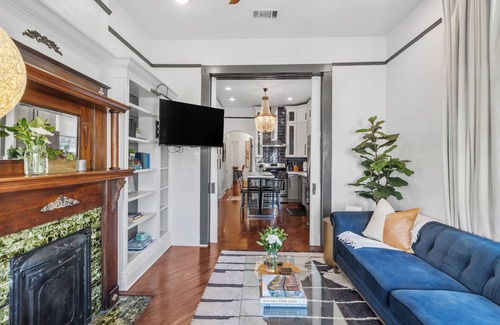 West Riverside House | Stunning Uptown Gem just steps to Magazine St.
