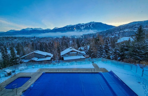 Blueberry Hill Condo | Stunning View and Huge Space